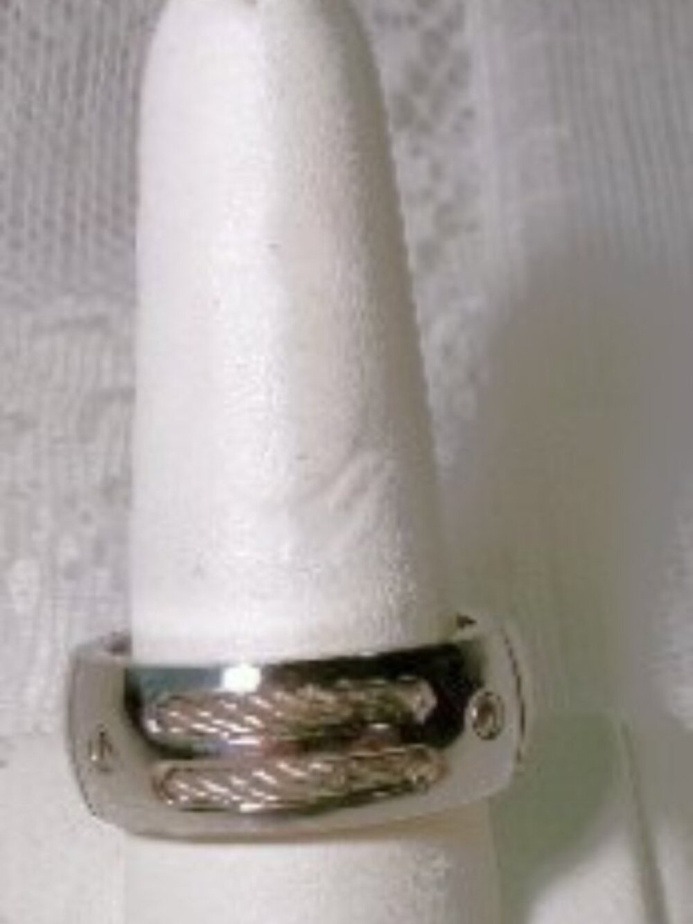 Hi Grade Stainless Steel Ring with Cable Inlay